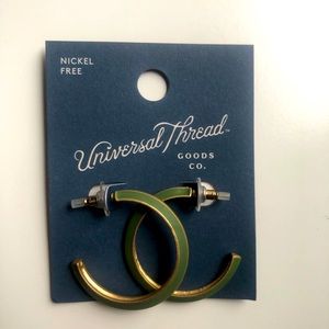 Universal Thread Hoops